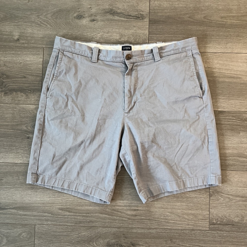 J. CREW Chino Shorts Mens Sz 36x9 Gray